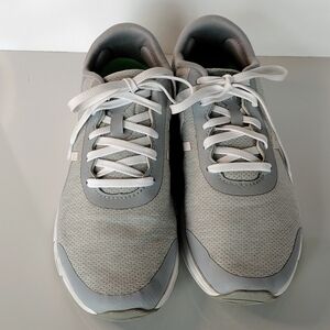 Women's Size 8.5 (???) New Balance Light Gray Athletic Shoes
